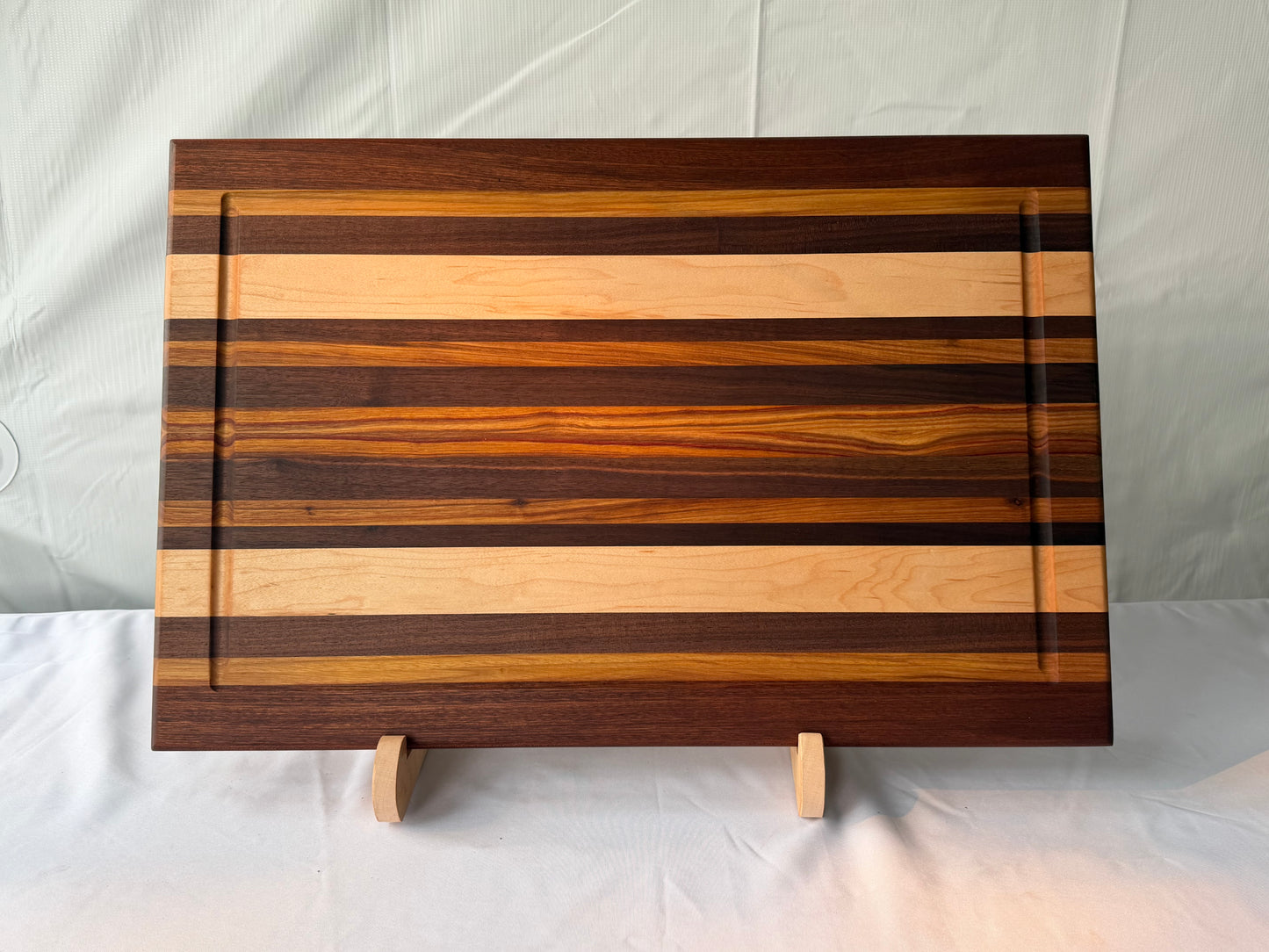 The 3000 Block                 Large Edge Grain Cutting Board with a bevel.